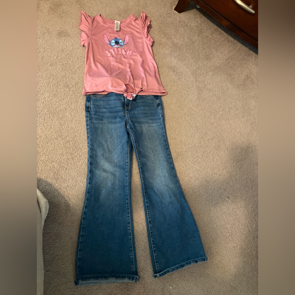 Stitch pink shirt boot Leg Jeans